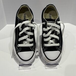 Converse All Star Chuck Taylor Youth Kids 11 Black White Sneakers